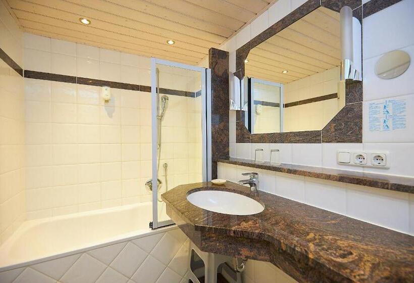 Апартаменты 1 Спальня, Gasthof Hotel Zur Post Samerberg
