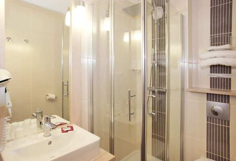 Номер Стандарт Трехместный, Brit Hotel Essentiel De Granville