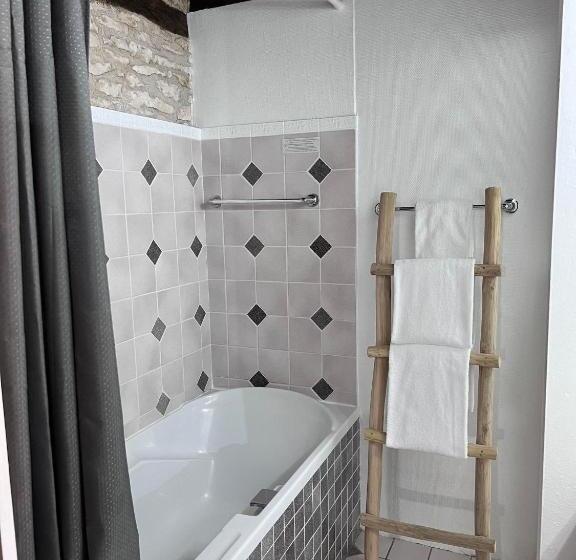 Люкс Повышенной Комфортности, Hôtel Les Vieilles Tours Rocamadour