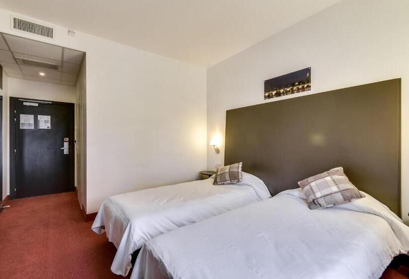 Номер Стандарт, Relais Akena La Brede