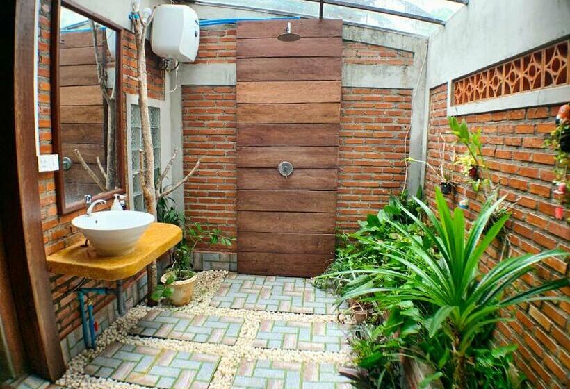 Номер Deluxe с Балконом, Nature Lodge