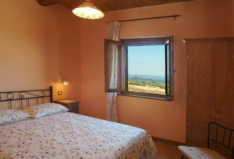Семейный Номер, Agriturismo Le Ginestre