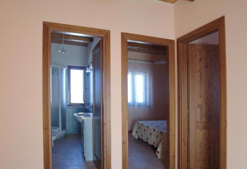 Семейный Номер, Agriturismo Le Ginestre