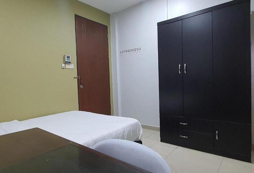 Номер Стандарт, Oyo Home 90435 Sena Home Homestay #819