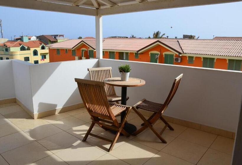 آپارتمان 1 خوابه با تراس, Branco Suites   Rooms & Holiday Apartments