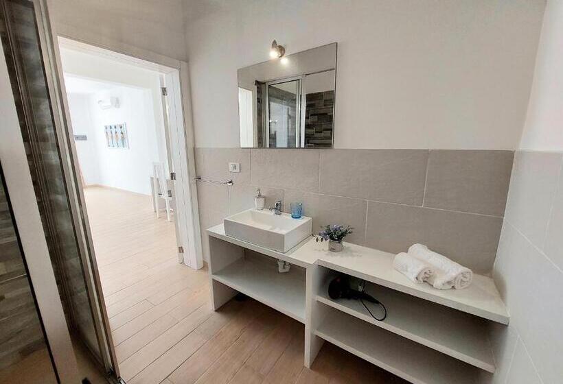 اتاق استاندارد اینتریور, Branco Suites   Rooms & Holiday Apartments