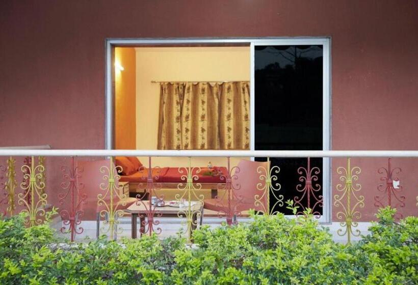 带大床的标准间, Cold Spot Village Resort
