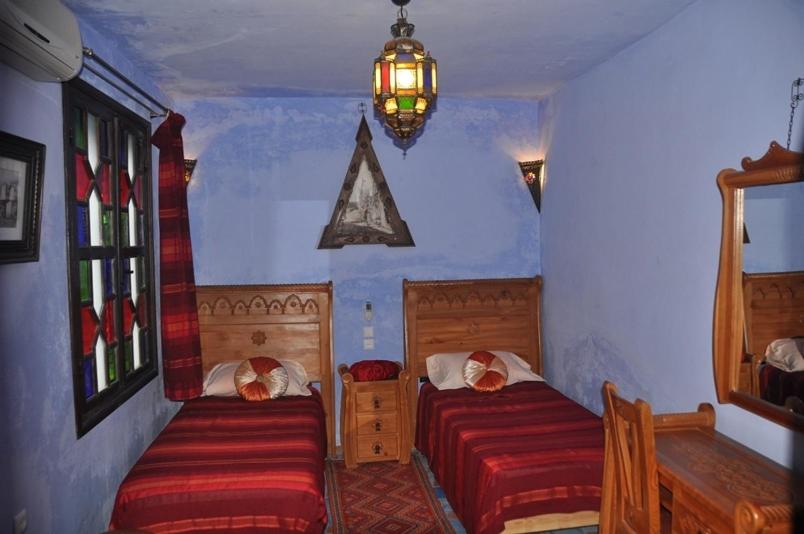 اتاق استاندارد سه نفره, Dar Lbakal