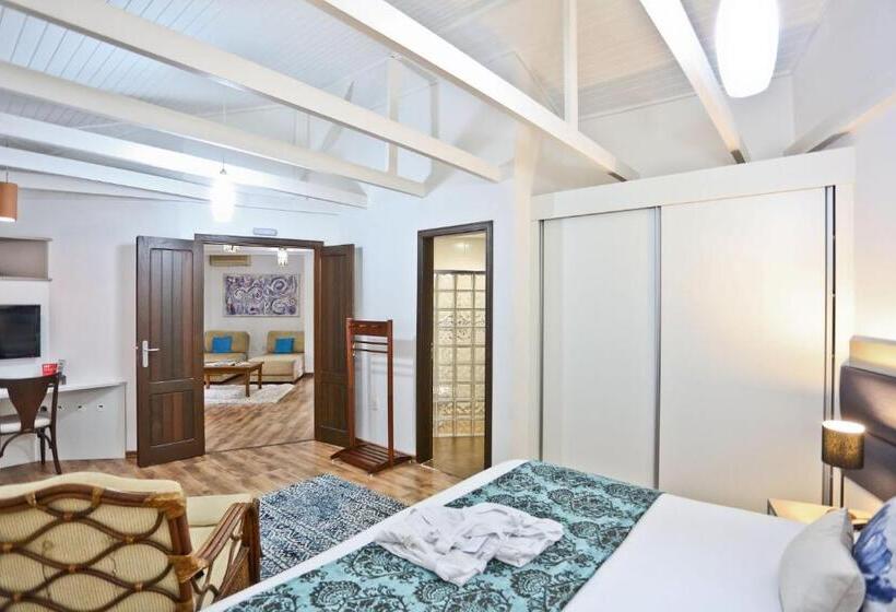 디럭스 4인 룸, Estaleiro Guest House