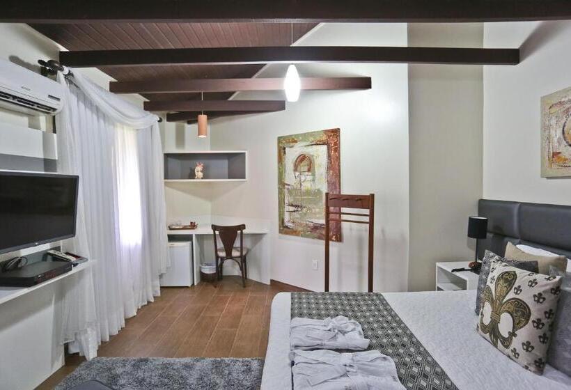 디럭스 룸, Estaleiro Guest House