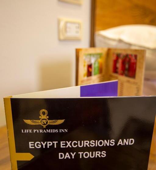 اتاق لوکس با تخت بزرگ, Life Pyramids Inn