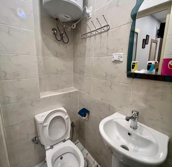 اتاق استاندارد یک نفره, Life Pyramids Inn