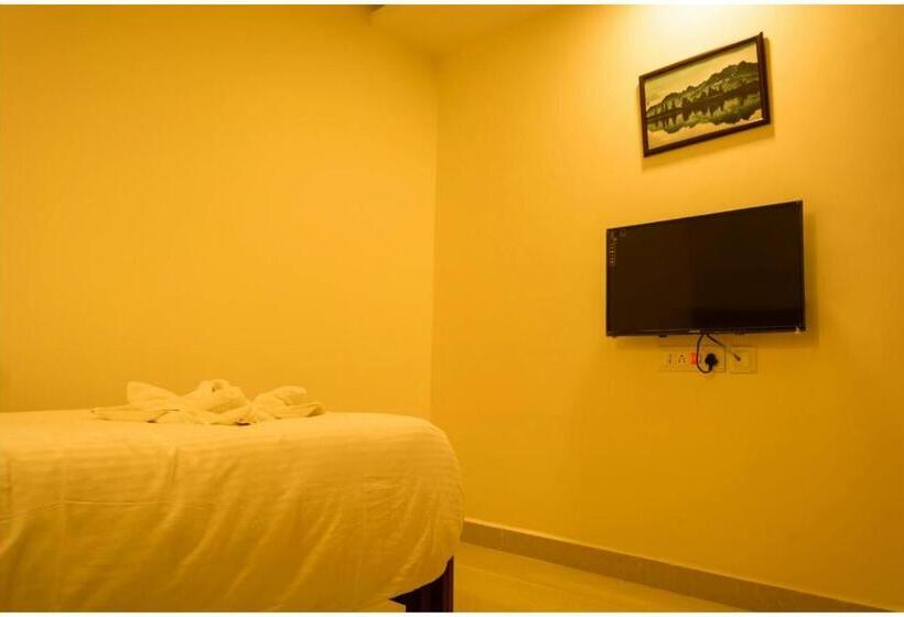 Family Suite, Sri Sarvesha Residency Temple View