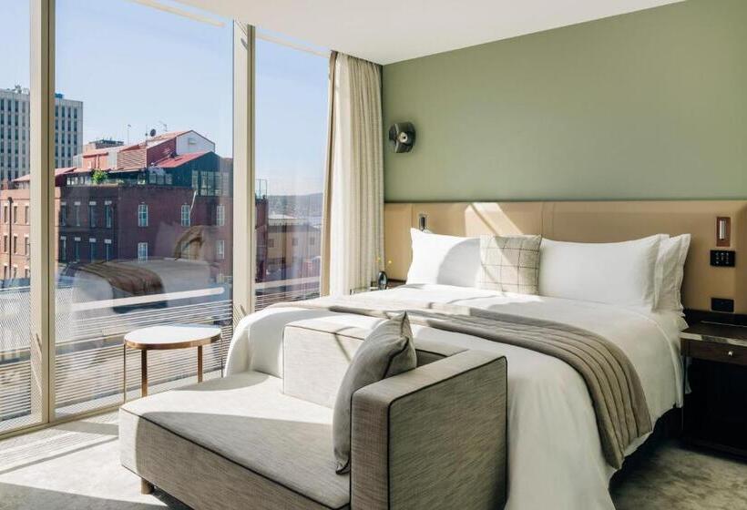 스위트 킹사이즈 침대, The Tasman, A Luxury Collection Hotel, Hobart