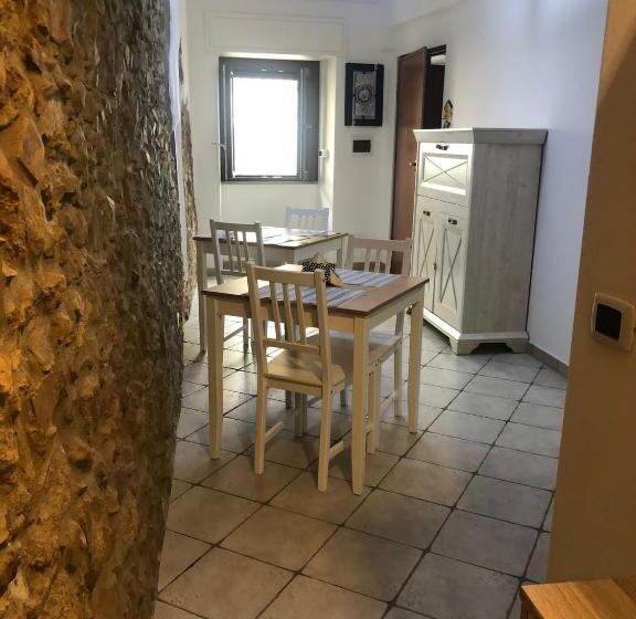 اتاق سوپریور با تخت بزرگ, B&b Le Mura