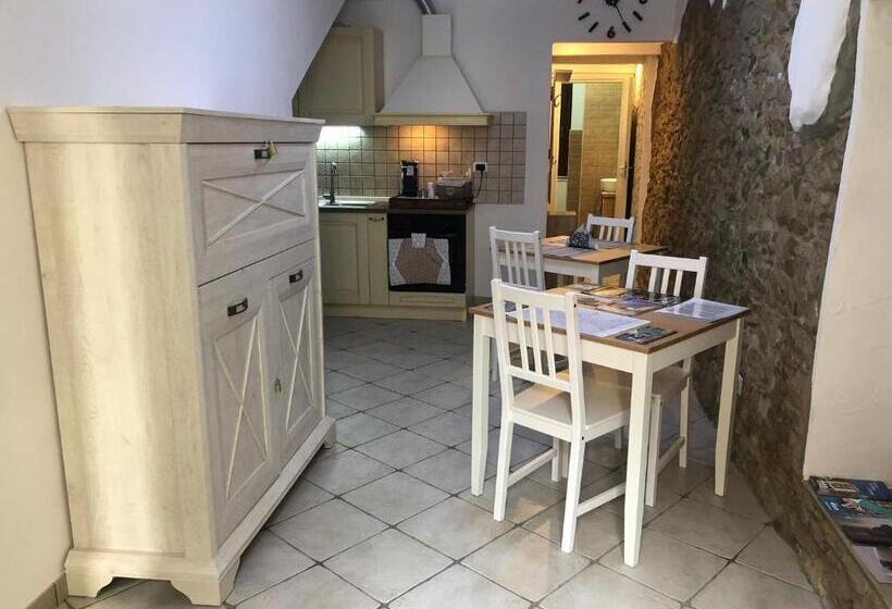 اتاق سوپریور با تخت بزرگ, B&b Le Mura