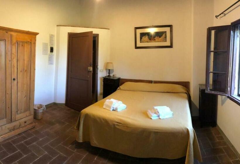 Трехместный Номер Базовый, Agriturismo Diffuso Monte Oliveto Maggiore