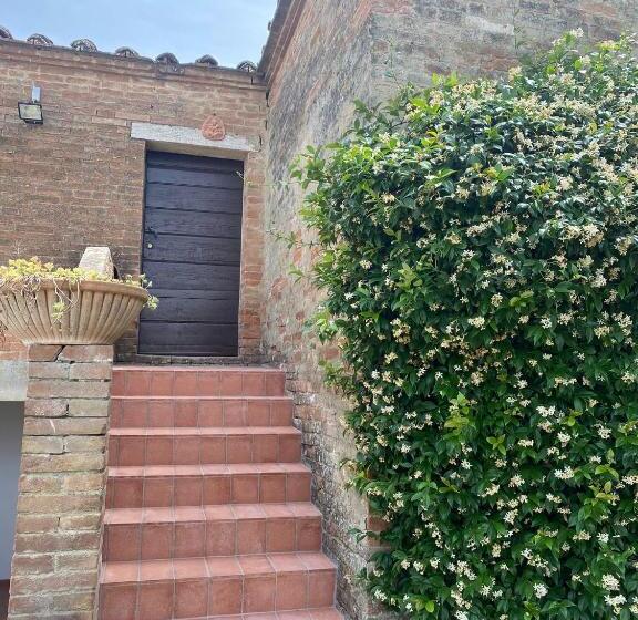 Четырехместный Номер Стандарт, Agriturismo Diffuso Monte Oliveto Maggiore