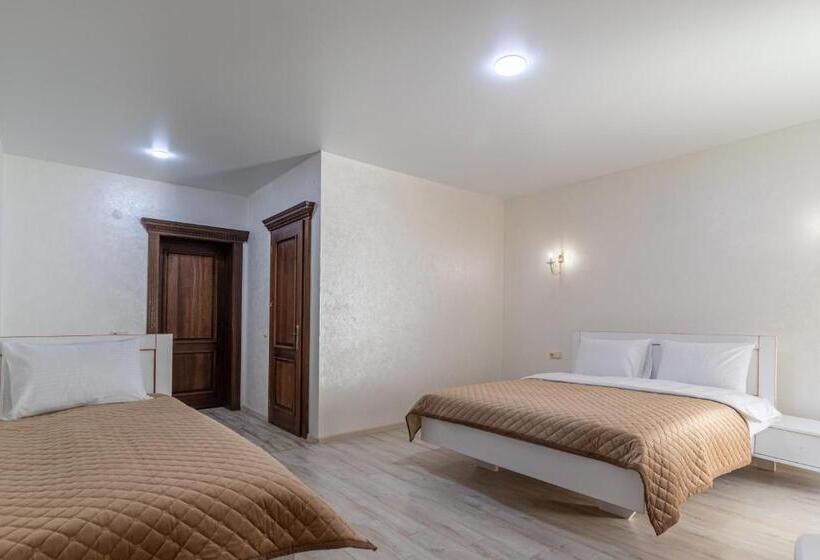 스탠다드 트리플 룸, Premium Hotel & Spa