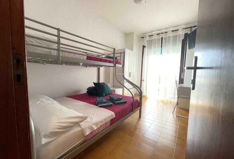 Номер Стандарт Трехместный, B&b L Approdo