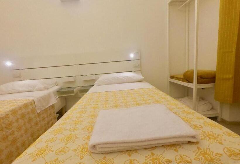 اتاق استاندارد, Central Savona B&b