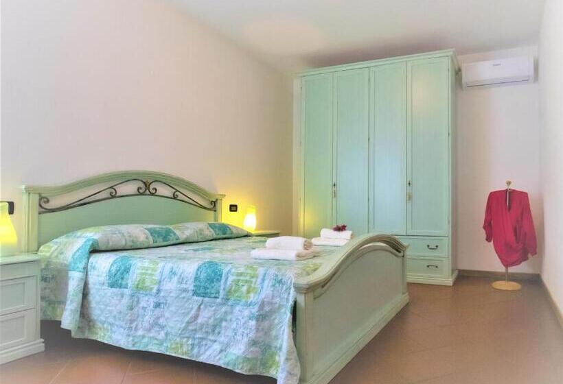 اتاق استاندارد, B&b Villa Apuana