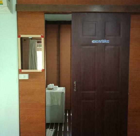 스탠다드 방갈로 정원 전망, Najjamee Bungalows
