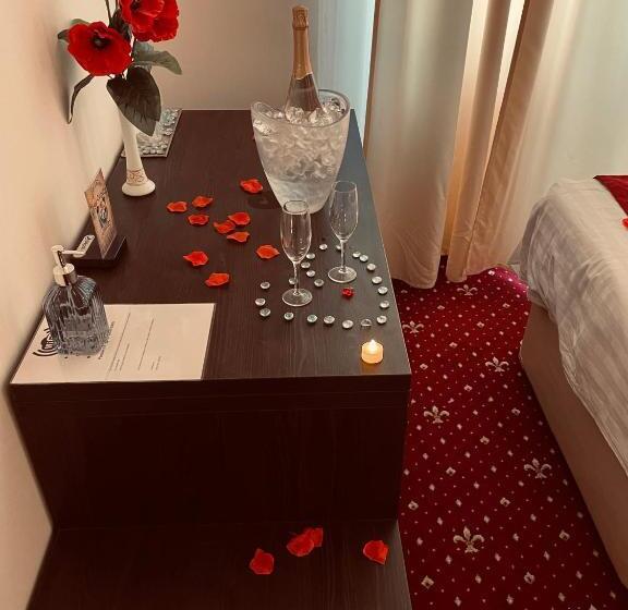 Четырехместный Номер Deluxe, Top Royal Central Brasov