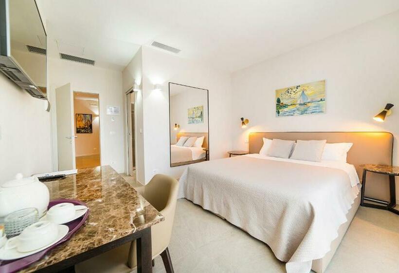 Номер Deluxe, Garda Room