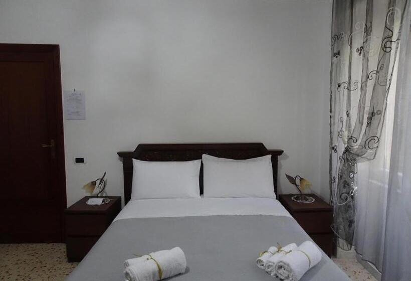 اتاق استاندارد با سرویس بهداشتی مشترک, B&b Dodo