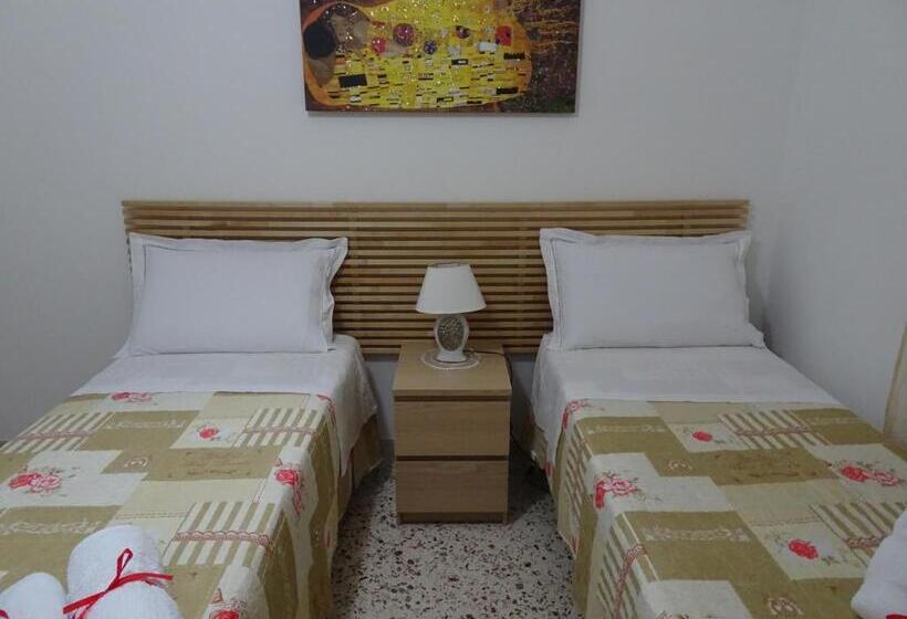 اتاق استاندارد با سرویس بهداشتی مشترک, B&b Dodo