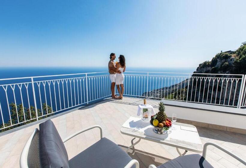 Номер Superior Кровать Кинг, Le Rocce   Agerola, Amalfi Coast