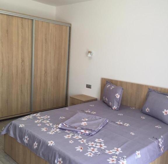 خانه 1 خوابه, Casa Alle