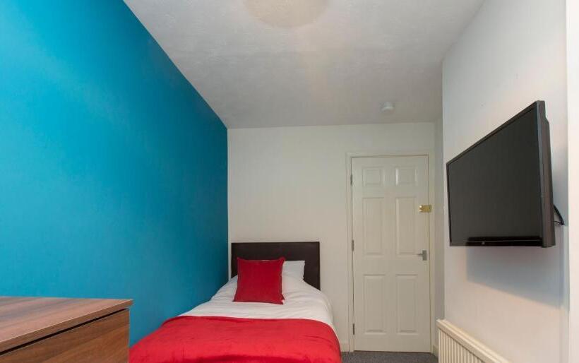 اتاق استاندارد یک تخته با سرویس بهداشتی مشترک, Townhouse @ Edleston Road Crewe