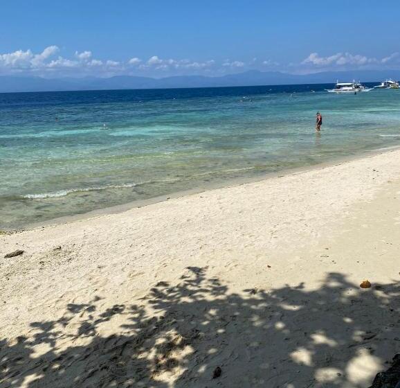 이코노이 4인룸, Pescador View   Beach Resort & Restaurant