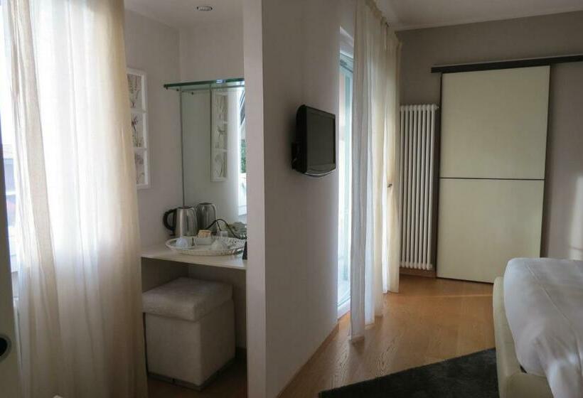اتاق لوکس, B&b Villa Brema