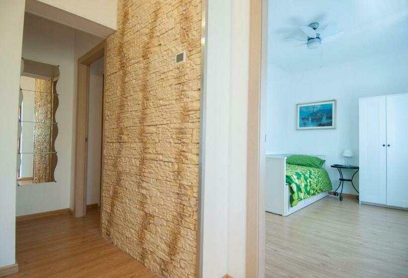اتاق استاندارد یک نفره, B&b Duino Stella Maris