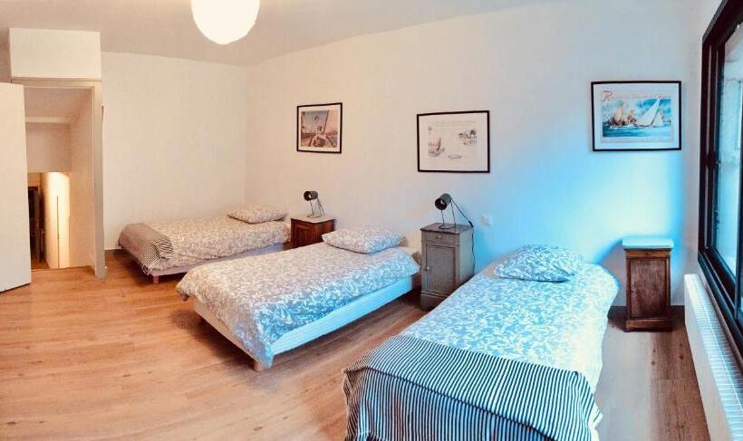 آپارتمان 1 خوابه, Au 16 Place Saint Louis
