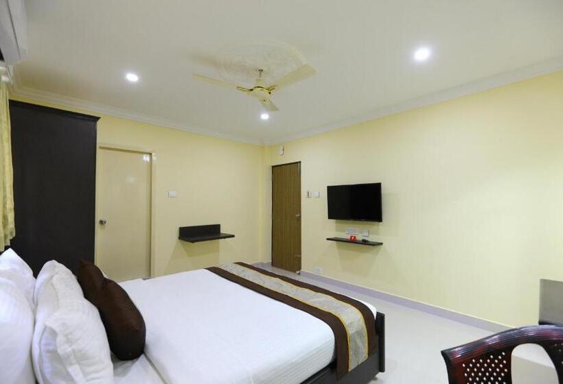 Трехместный Номер Deluxe, Salbala Inn   Near Airport