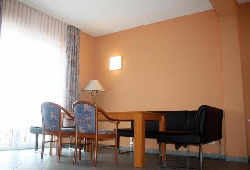 Апартаменты 3 Спальни, Fichtelberghütte