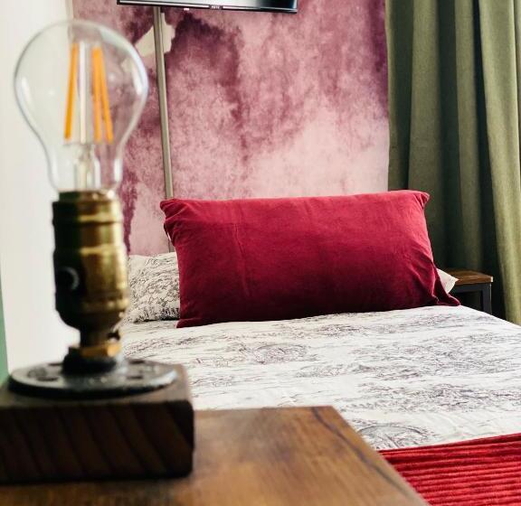 اتاق استاندارد سه نفره, B&b Monteverdi L'arancio