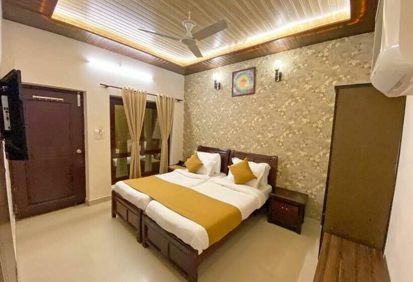 اتاق استاندارد, Nirvana Palace Rishikesh