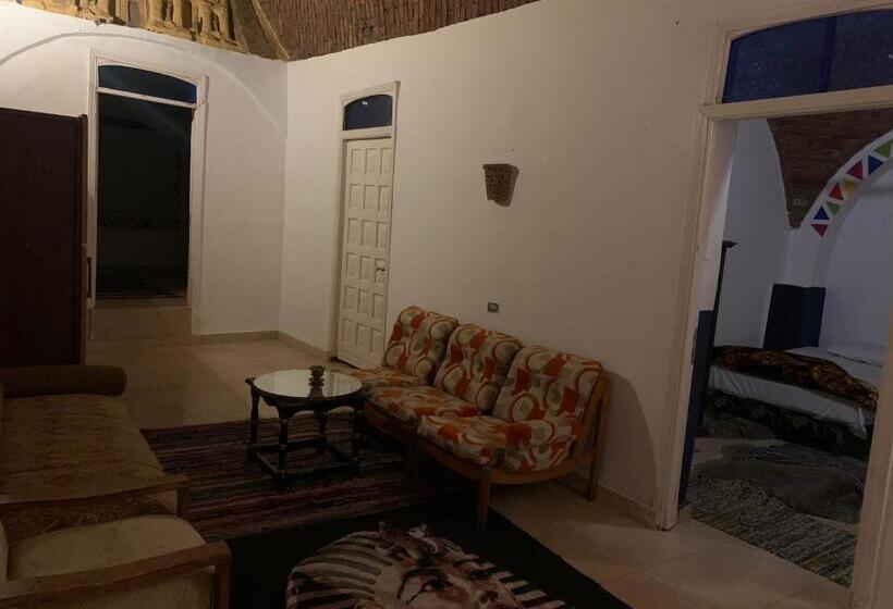 کلبه ییلاقی, Nubian Farm Aswan