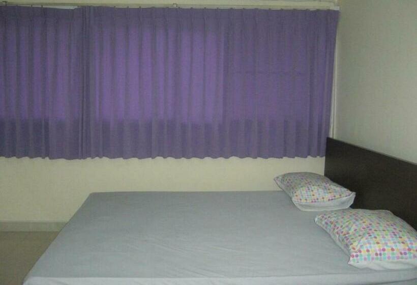 Четырехместный Номер Стандарт, Room In Guest Room   Chan Kim Don Mueang Guest House Triple Room