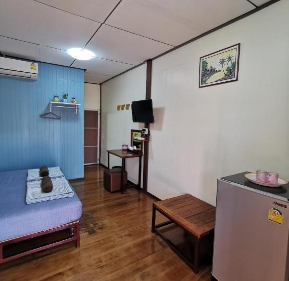 Номер Стандарт, Chanida Home