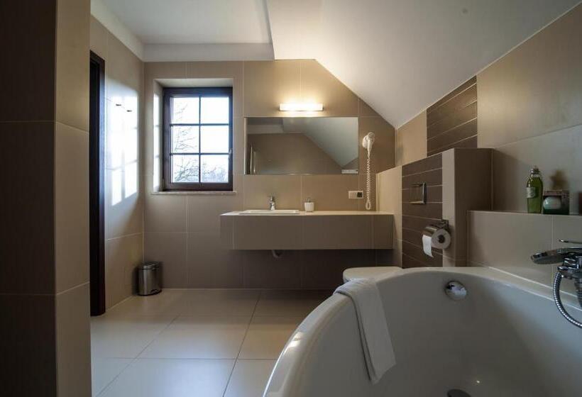 1ベッドルームアパートメント, Forrest Hotel & Restaurant