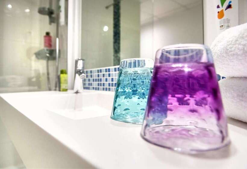 Номер Стандарт, Ibis Styles Strasbourg Avenue Du Rhin