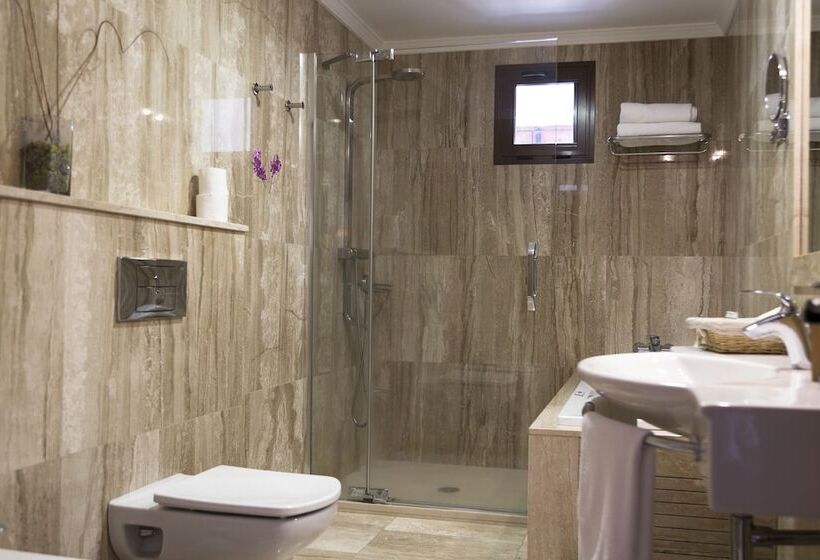 جناح, Melva Suite