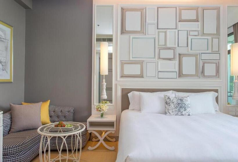Номер Deluxe Вид на Сад, U Sathorn Bangkok