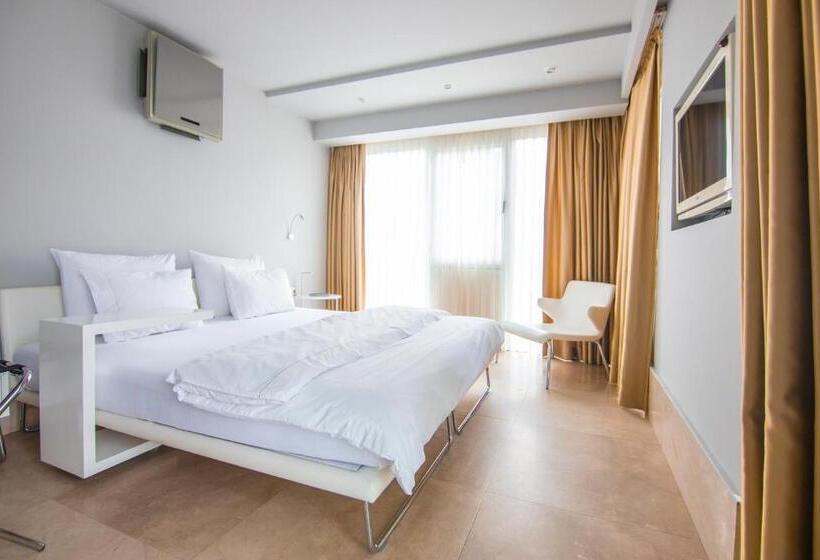 Bahçe Manzaralı Standart Oda, Venn Boutique